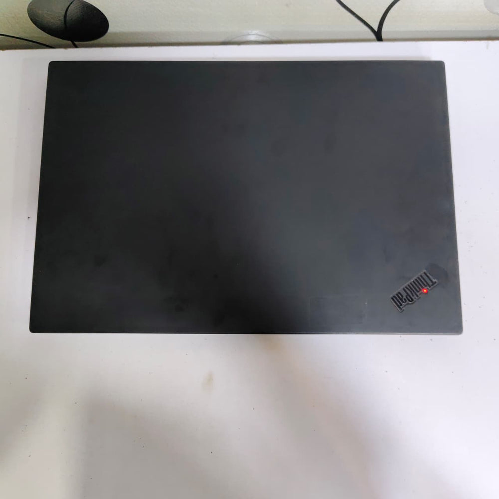 Lenovo ThinkPad P1 Gen 1 (Core i7 8th Gen / 15.6 Lenovo ThinkPad P1 Gen 1 (Core i7 8th Gen / 15.6